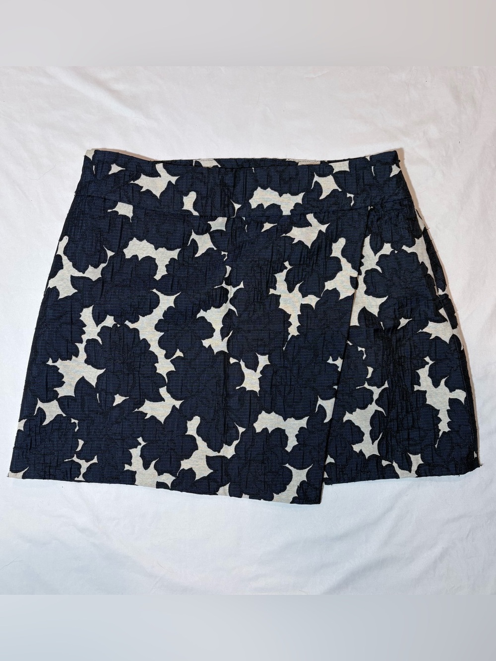 Maison Jules Navy and Cream Floral Mini Skirt